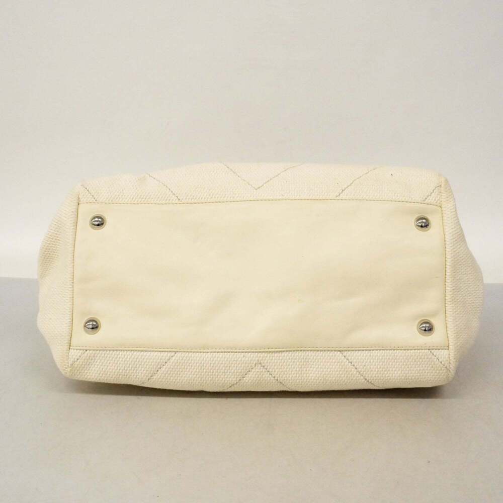 CHANEL White Canvas Tote Bag - Picture 3 of 16